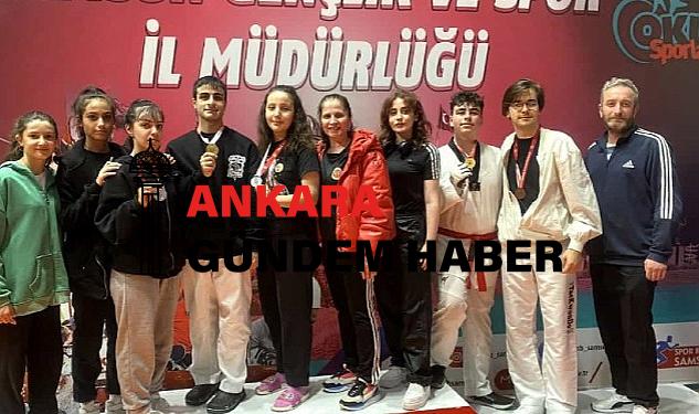 Canikli Atletler Madalyaları Sildi Süpürdü