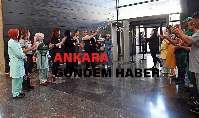 Müzeye girdi, 2 milyonuncu kişi olduğunu öğrendi