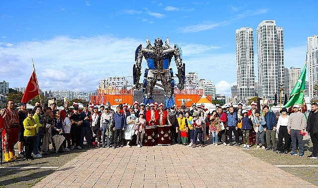 “Sizleri burada görmekten çok mutlu oldum”