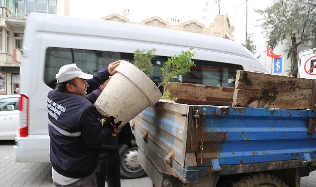 Edremit’te kaldırım işgalleri sona eriyor